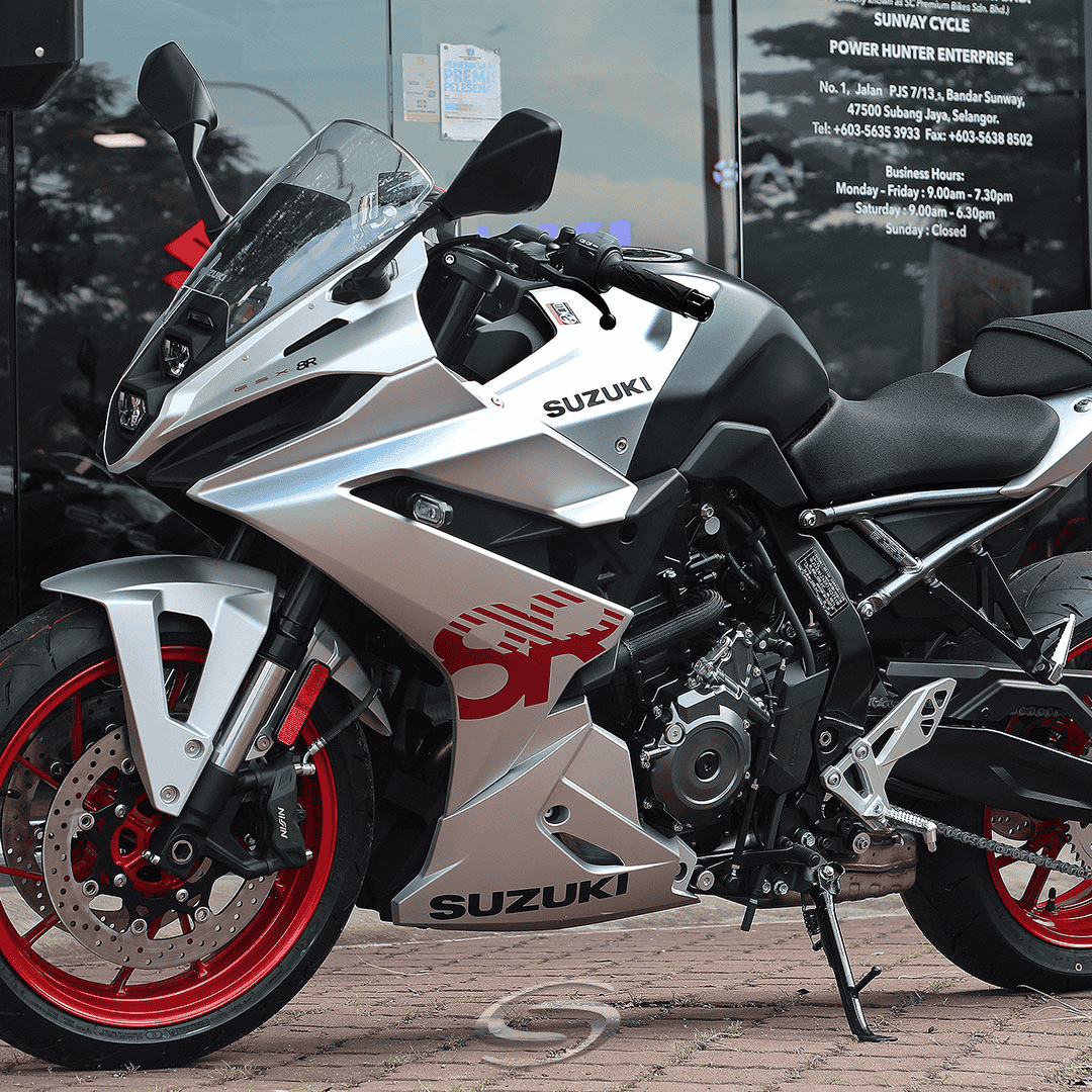 Suzuki GSX-8R – View 4